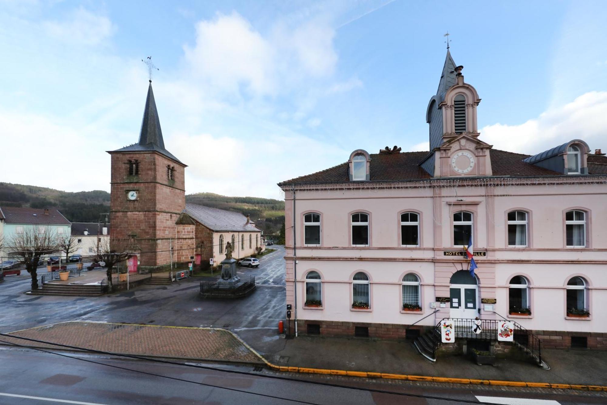 Gite Spacieux Propre Proche Gerardmer Granges-sur-Vologne Extérieur photo